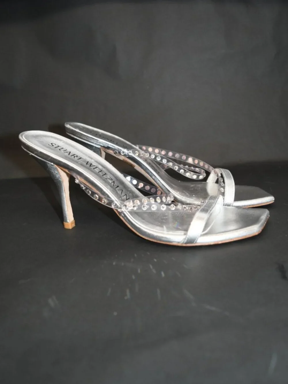 $600 STUART WEITZMAN STRAPEZE SCRYSTAL 85 SLIDE HEELS LEATHER SILVER 8.5 (DD19)